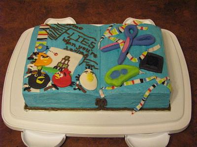 Scrapbooking Angry Birds - Cake by BakingMemories