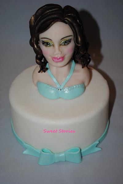 Female fondant modeling 12 cm  - Cake by Karla Sweet Stories
