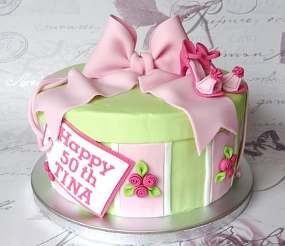 Hatbox Cake. - Cake by Nor