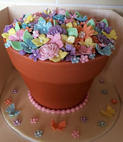 Springtime flowers - Cake by Cutie-pie cupcakes