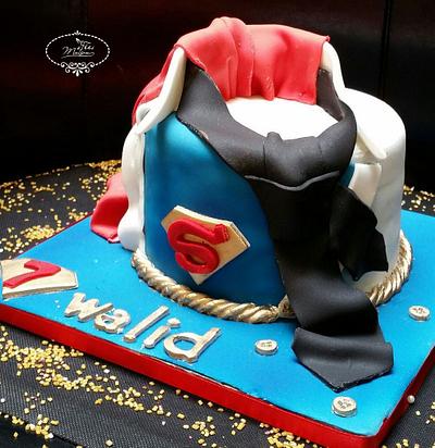 SUPERMAN - Cake by Fées Maison (AHMADI)