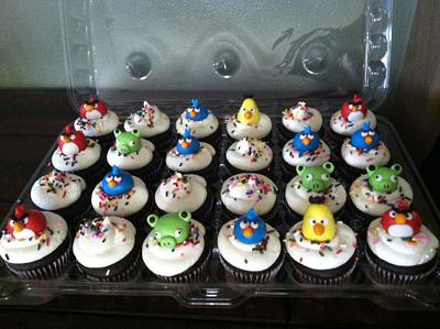 Amgry Birds Cupcakes - Cake by Libby Ryan 
