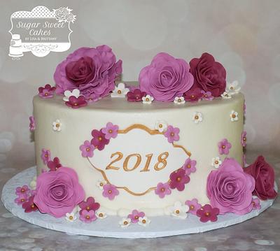 Roses/Graduation - Cake by Sugar Sweet Cakes