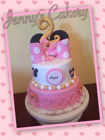 Minnie - Cake by Jenny's Cakery 