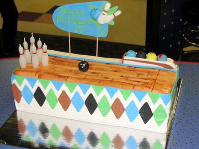 Bowling Lane Birthday cake - Cake by pastrychefjodi