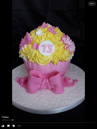Giant Cupcake with flowers - Cake by Tracey Lewis