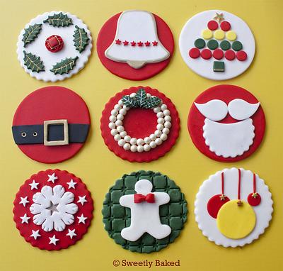Christmas topper designs - Cake by SweetlyBaked