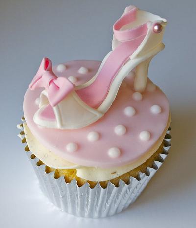 High Heel Shoe Cupcake - Cake by Sugar Ruffles