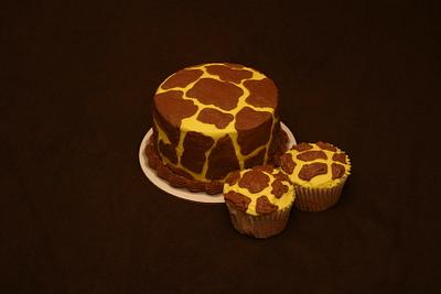 Giraffe - Cake by Jen