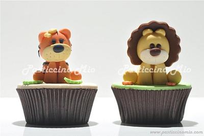 Tiger and Lion Cupcakes - Cake by Pasticcino Mio