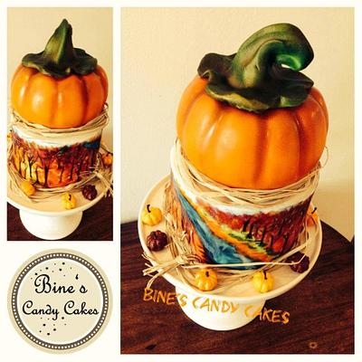 It's Autumn - Cake by Bine's Candy Cakes