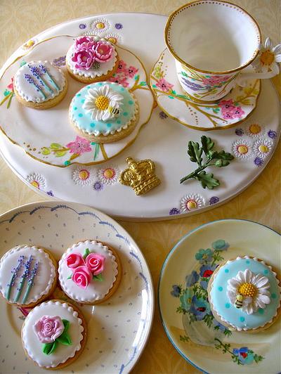 Tea & Biscuits - Cake by Lynette Horner