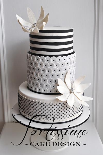 Zara - Cake by Tortissime Cake Design