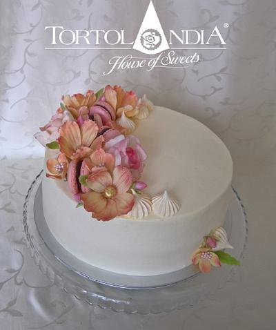 Creame flowers cake - Cake by Tortolandia