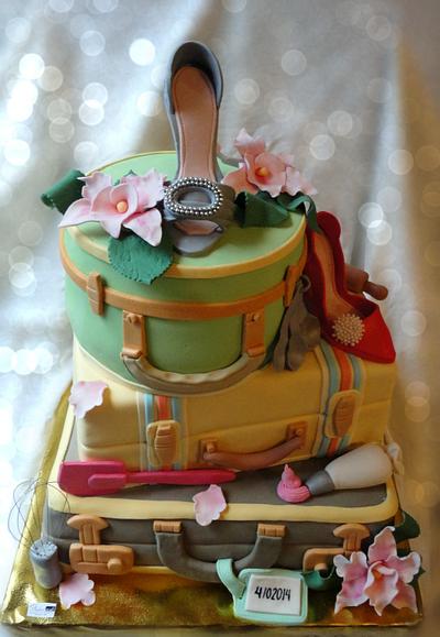 Suitcase cake - Cake by Paladarte El Salvador