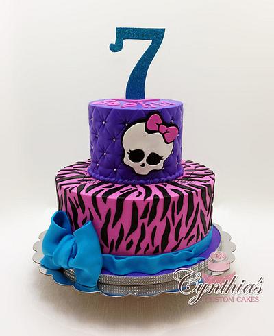 Monster High - Cake by Cynthia Jones