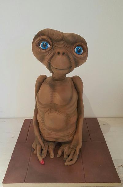 E.T. phone home! - Cake by Sweet Delight Cakes