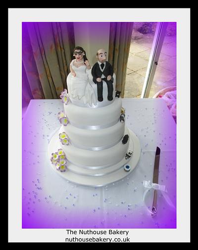 A cake of 3 Sides.... - Cake by Laura Nolan