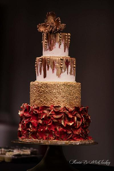 Red and gold glam  - Cake by Piece O'Cake 