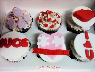 V Day Cupcakes - Cake by TheCupcakeShop