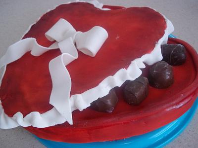 Chocolate Heart Box - Cake by cakes by khandra