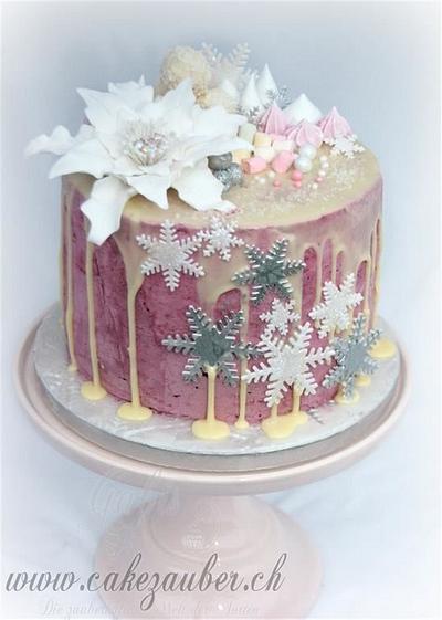Winter Dream Dripping Cake - Cake by Cakezauber.ch / Gabi's Tortenseite