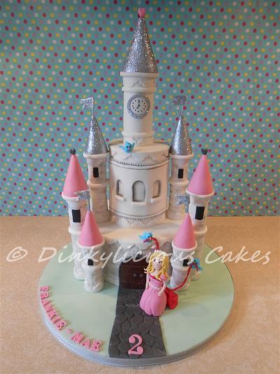 Princess Castle - Cake by Dinkylicious Cakes
