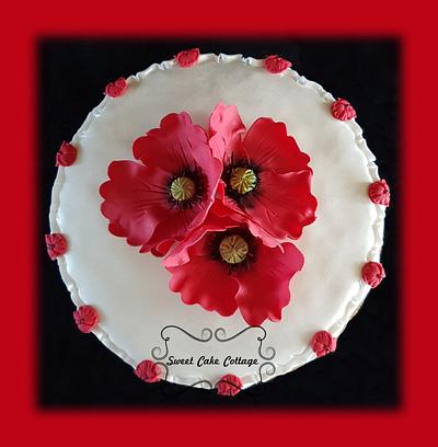 Poppy - Cake by Sweet Cake Cottage