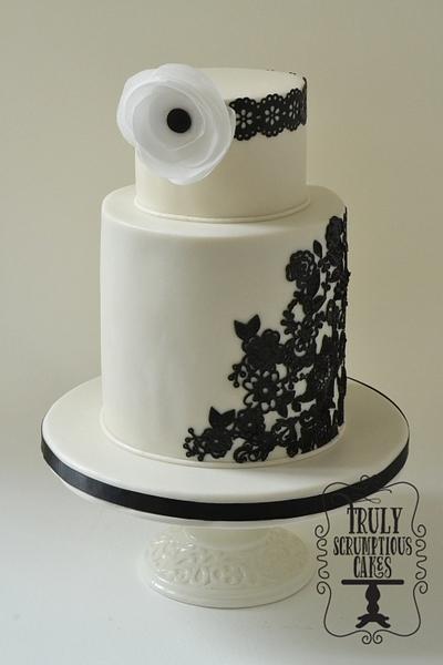 Black Lace - Cake by TrulyS