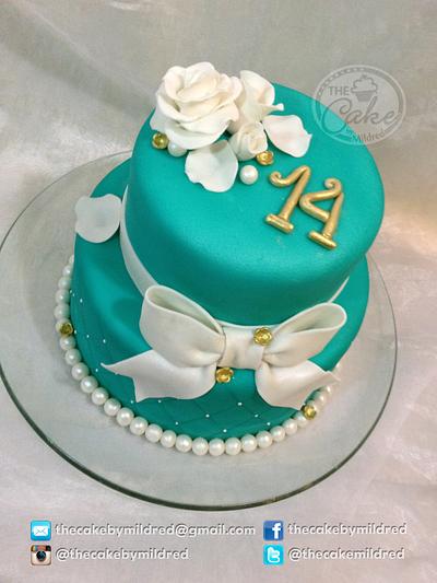 Teal and white - Cake by TheCake by Mildred