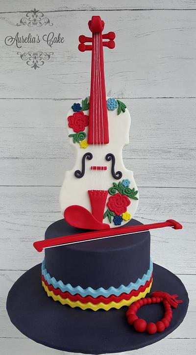 The violine - Music Around the World - Cake Notes 2017 Collaboration - Cake by Aurelia's Cake