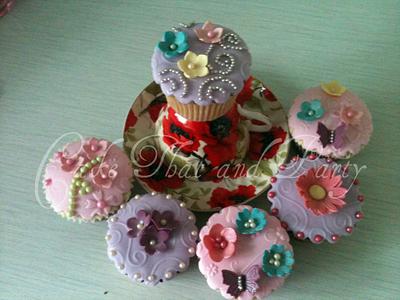 pretty cupcakes  - Cake by yvonne