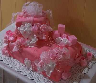 baby gift box cake - Cake by Sugar My World