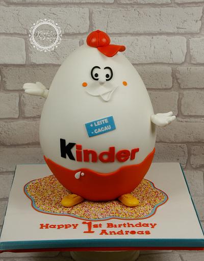 Giant Kinder Egg - Cake by kingfisher
