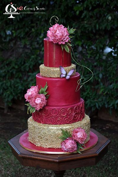 Burgundy and Gold Cake - Cake by Silvia Costanzo