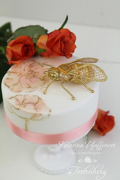 Honey bee - Cake by Tortenherz