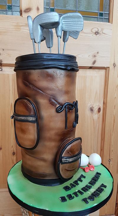 Leather golf bag  - Cake by Lorna