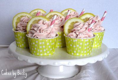 Strawberry Lemonade Cupcakes - Cake by Becky Pendergraft