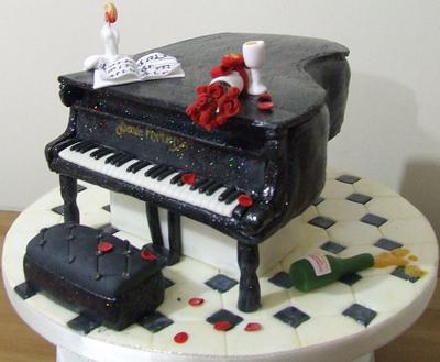 Piano Cake - Cake by Shereen