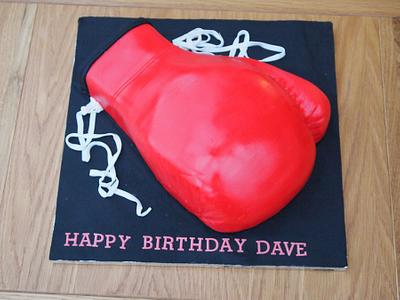 Boxing glove - Cake by 2wheelbaker