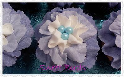 Purple Ombre Ruffles - Cake by Angelica