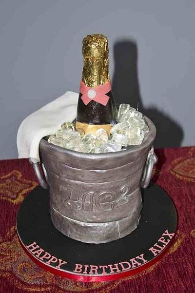 Champagne on ice - Cake by 2wheelbaker