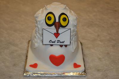 Owl post  - Cake by Niknoknoos Cakery