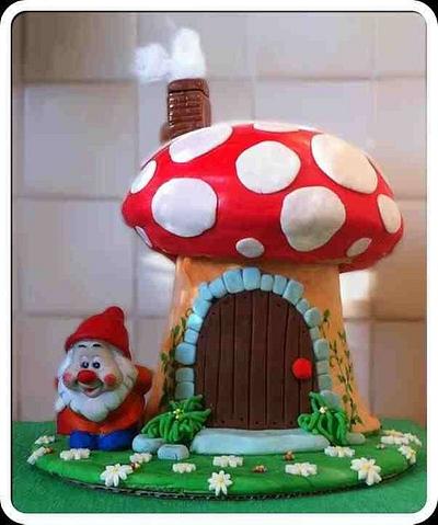 House mushroom cake - Cake by V&S cakes