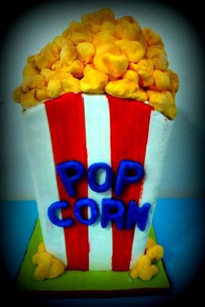 Popcorn Cake - Cake by Giselle Garcia