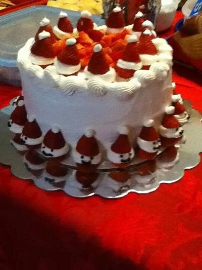 Santaberry - Cake by donnascakes