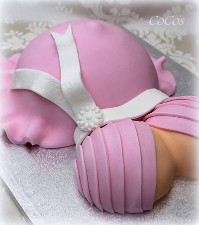 baby tummy bump shower cake  - Cake by Lynette Brandl