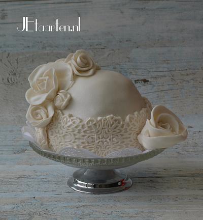 small white cake - Cake by Judith-JEtaarten