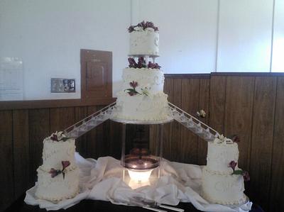 wedding cake - Cake by KoffeeKupBakery