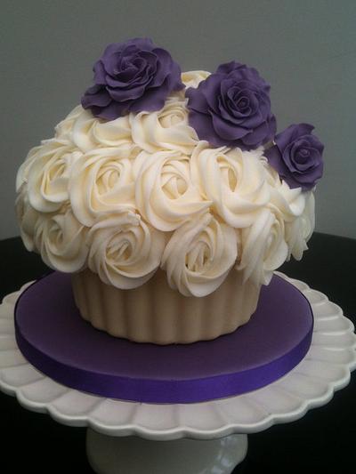 Giant Cupcake with purple roses - Cake by Swirly sweet
